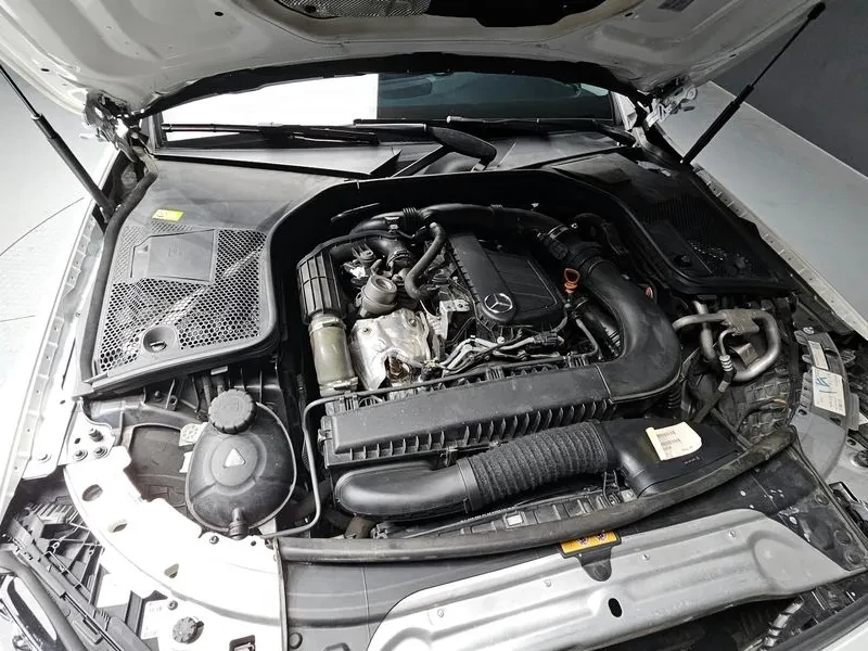 Mercedes-Benz C 200 2.0, снимка 6 - Автомобили и джипове - 54278023