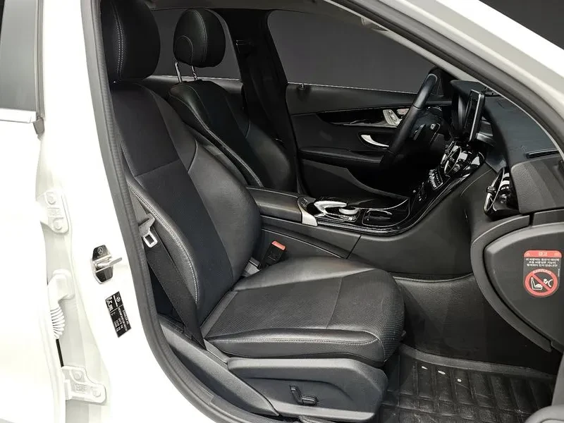 Mercedes-Benz C 200 2.0, снимка 11 - Автомобили и джипове - 54278023