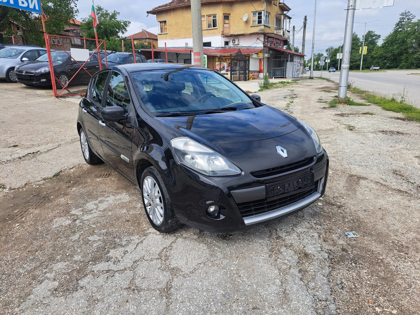 Renault Clio 1.2i GAZ  Facelift - изображение 3