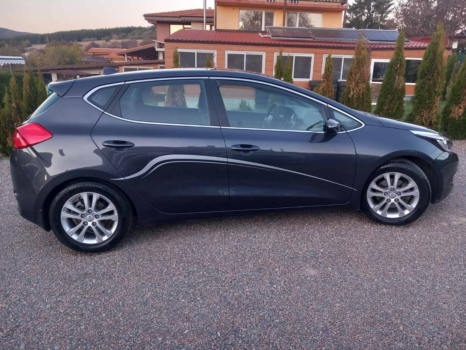 Kia Ceed 1.4CRDi-90HP EURO5 - изображение 6