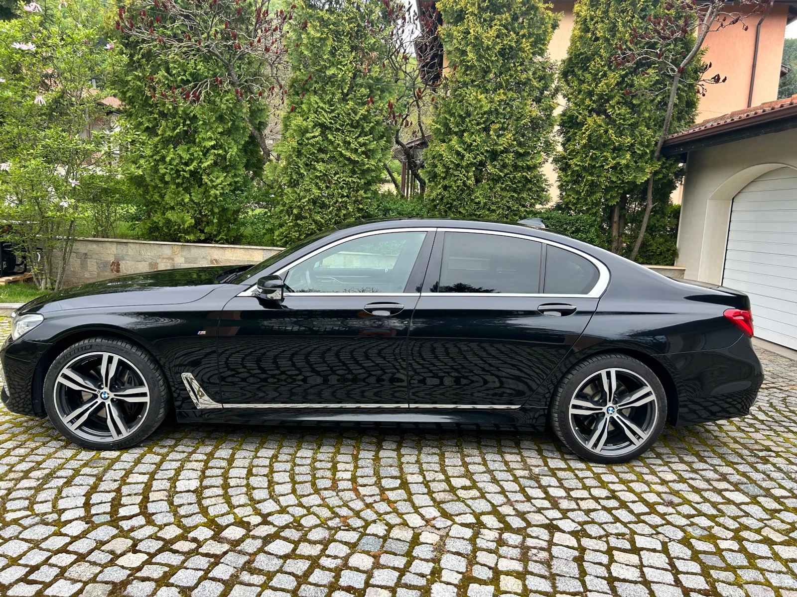 BMW 740 Xdrive, Laserlights, Msport - изображение 2