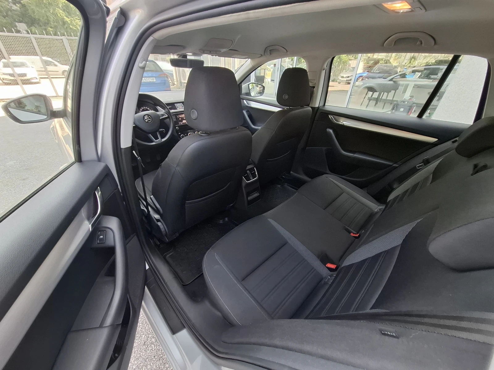 Skoda Octavia 2.0 TDI / N1 - изображение 10