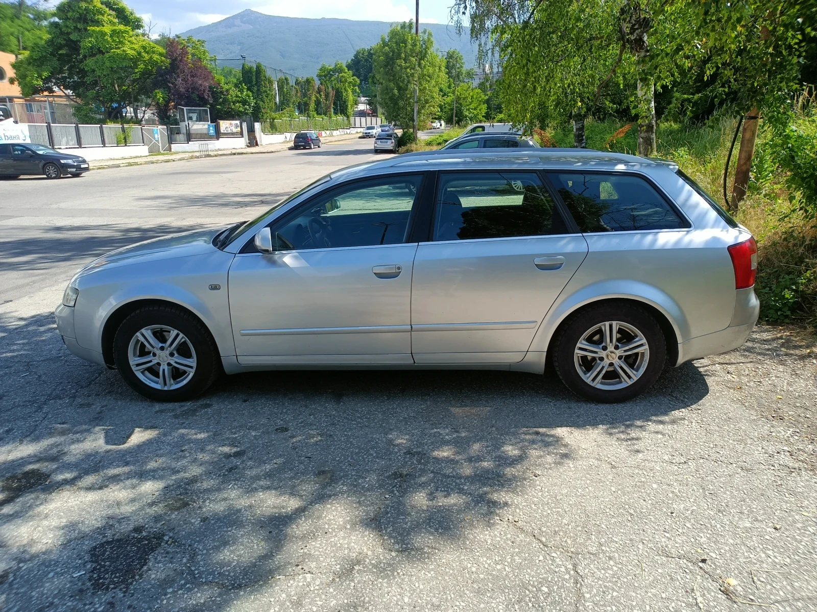 Audi A4 1.9  TDI 131hp - изображение 4