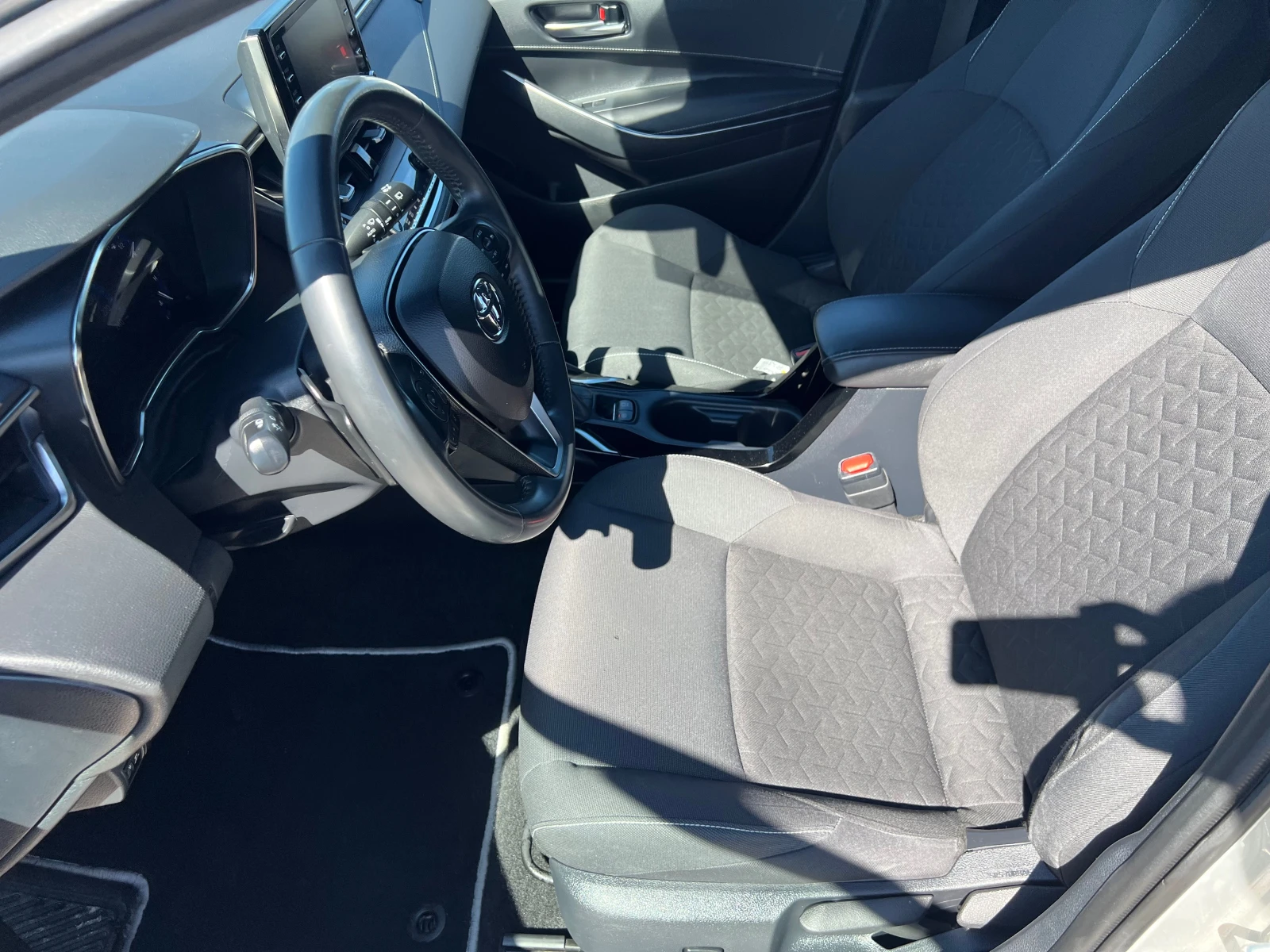 Toyota Corolla 2.0 HYBRID(КАТО НОВА) - изображение 9
