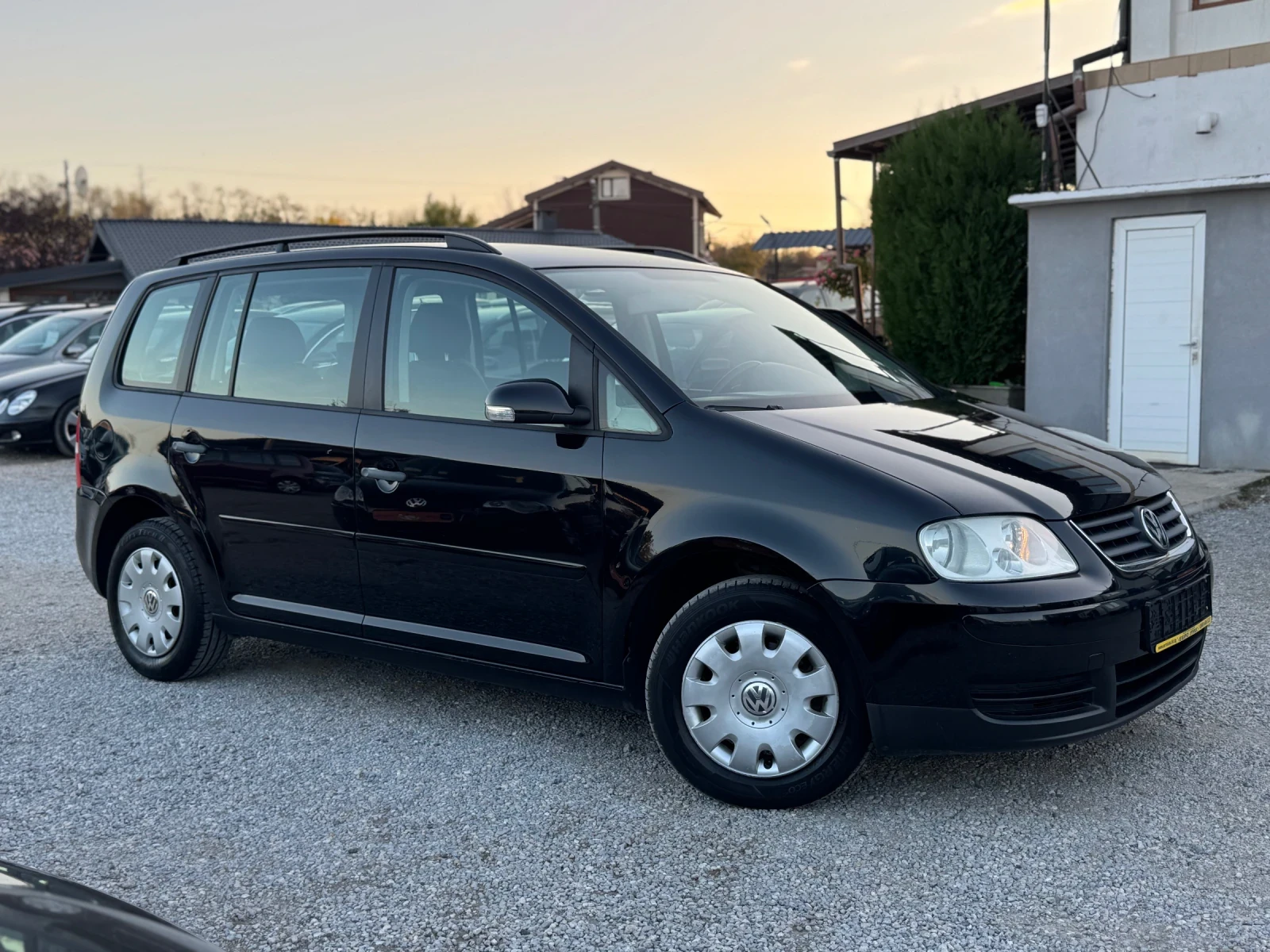 VW Touran 1.9TDI 105кс 6с  - изображение 7