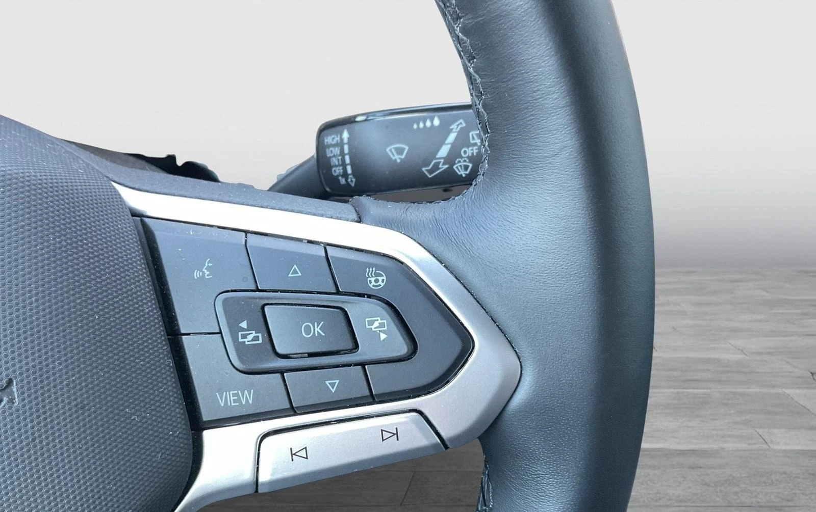 VW Golf 2.0TDI* FACELIFT* CAM* DISTR* LED*  - изображение 9