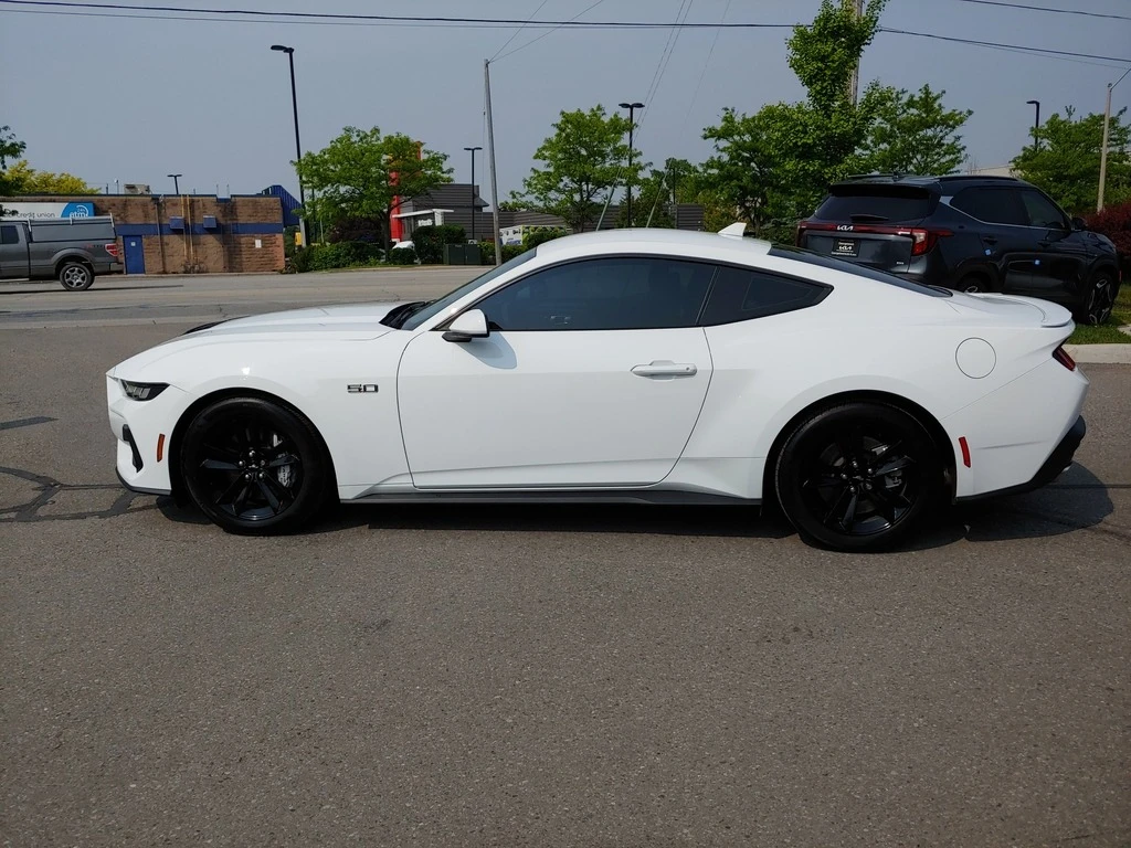 Ford Mustang GT * * CARFAX * * АВТО КРЕДИТ * *  - изображение 5