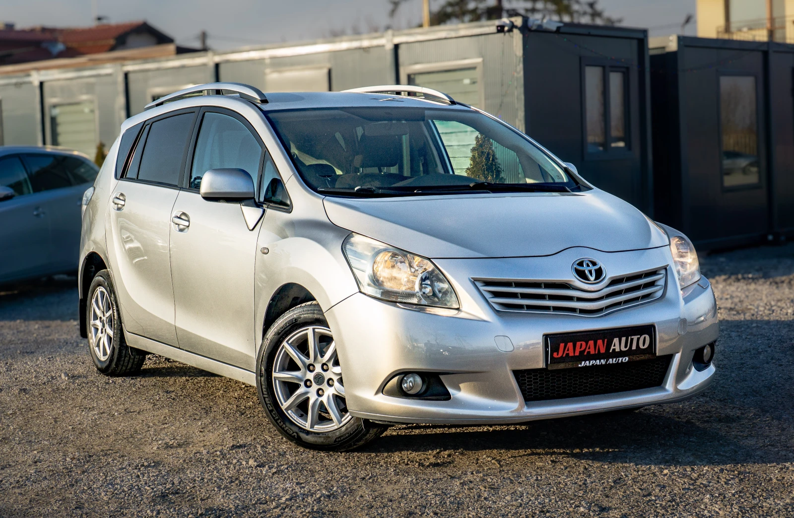 Toyota Verso 1.8 VVT-i | С ГАРАНЦИЯ  - изображение 3