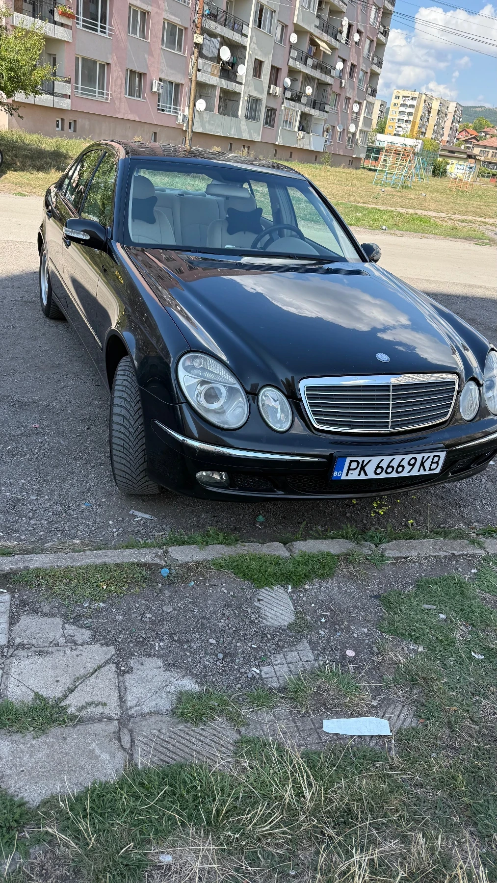 Mercedes-Benz E 200  - изображение 8