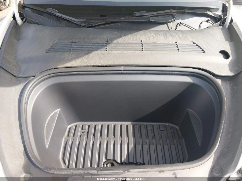 Tesla Model Y DUAL MOTOR | Mobile.bg � ����������� 11