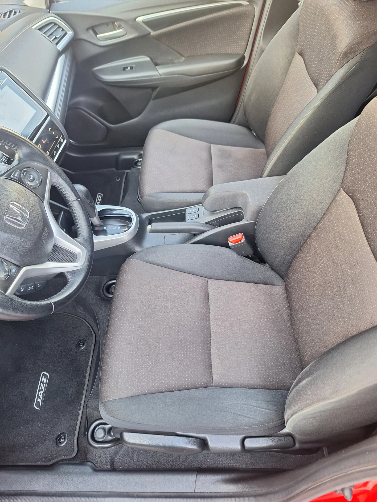 Honda Jazz 1.3-ABTOMAT-BCИЧКИ ЕКСТРИ, снимка 9 - Автомобили и джипове - 54124723