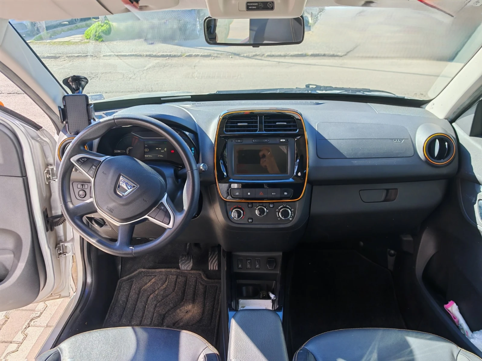 Dacia Spring, снимка 9 - Автомобили и джипове - 54200184