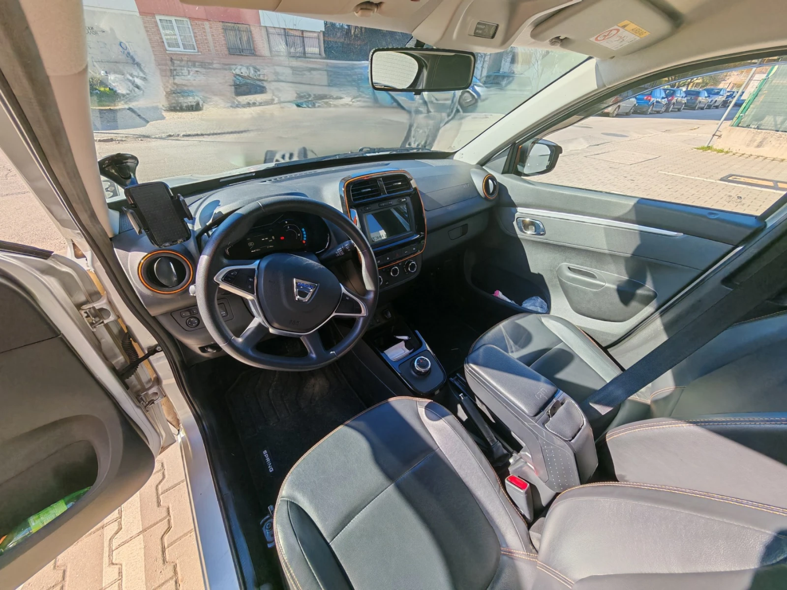 Dacia Spring, снимка 10 - Автомобили и джипове - 54200184