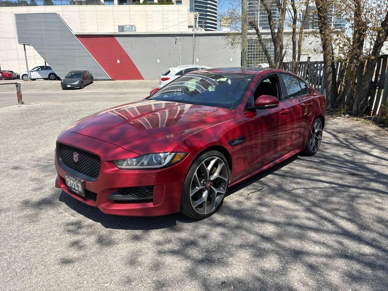 Jaguar XE  | R Sport | 4X4 3.5T | + ГУМИ С ДЖАНТИ