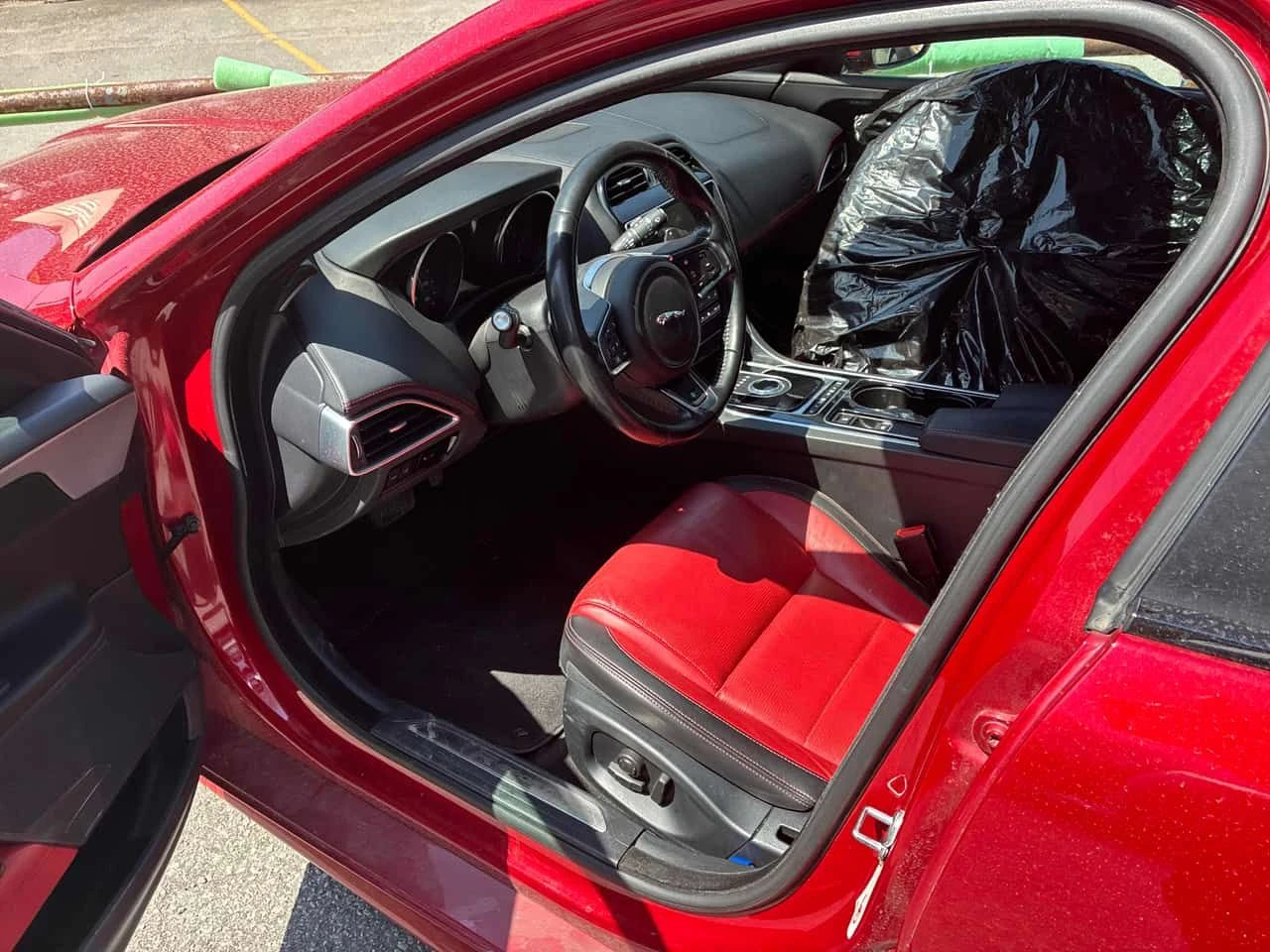 Jaguar XE  | R Sport | 4X4 3.5T | + ГУМИ С ДЖАНТИ, снимка 7 - Автомобили и джипове - 54424421