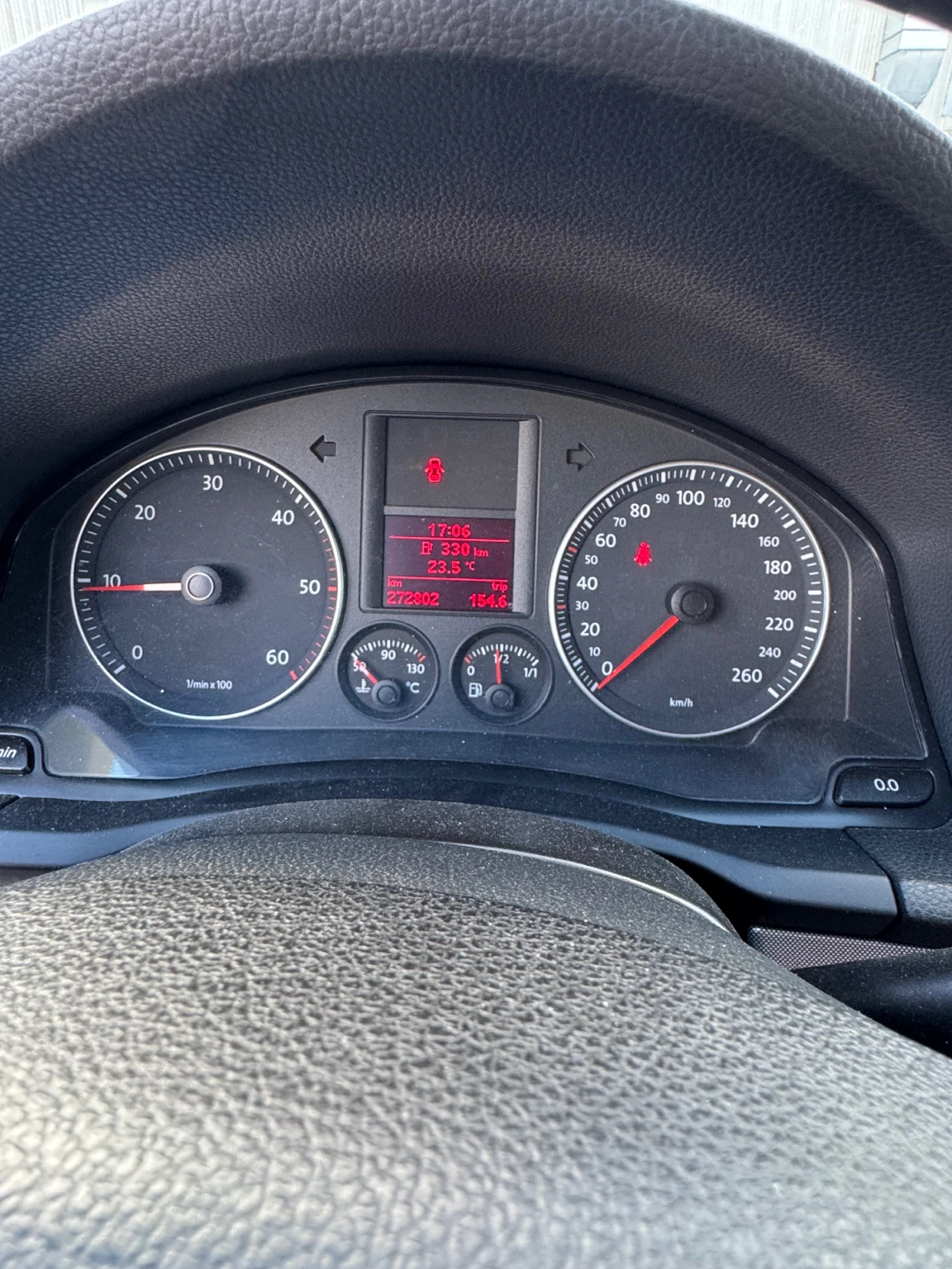 VW Golf 1.9 Tdi, снимка 8 - Автомобили и джипове - 54775248