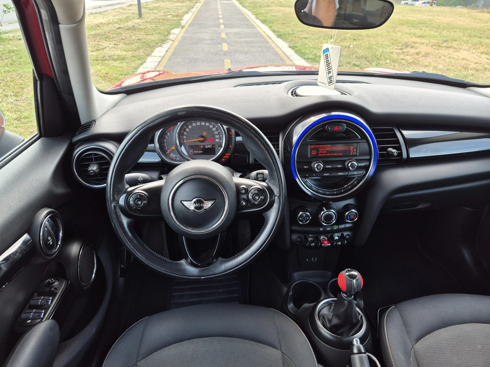 Mini Cooper 1.5т, снимка 9 - Автомобили и джипове - 54823487