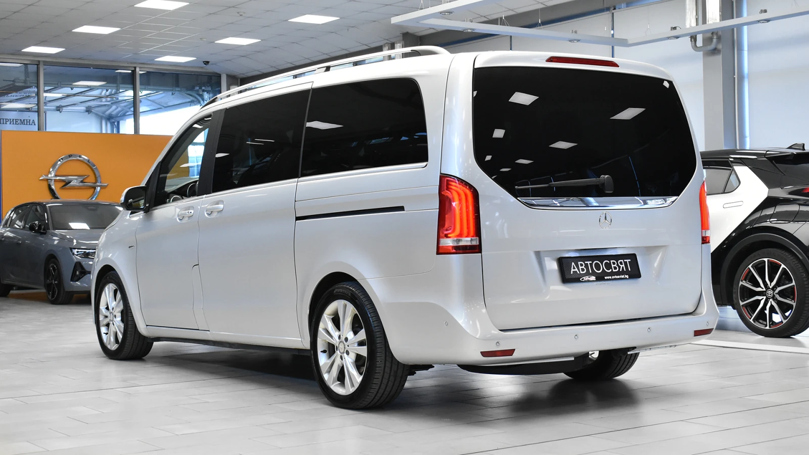 Mercedes-Benz V 300 V 250 CDI Avantgarde BlueTEC Automatic, снимка 7 - Автомобили и джипове - 55119706