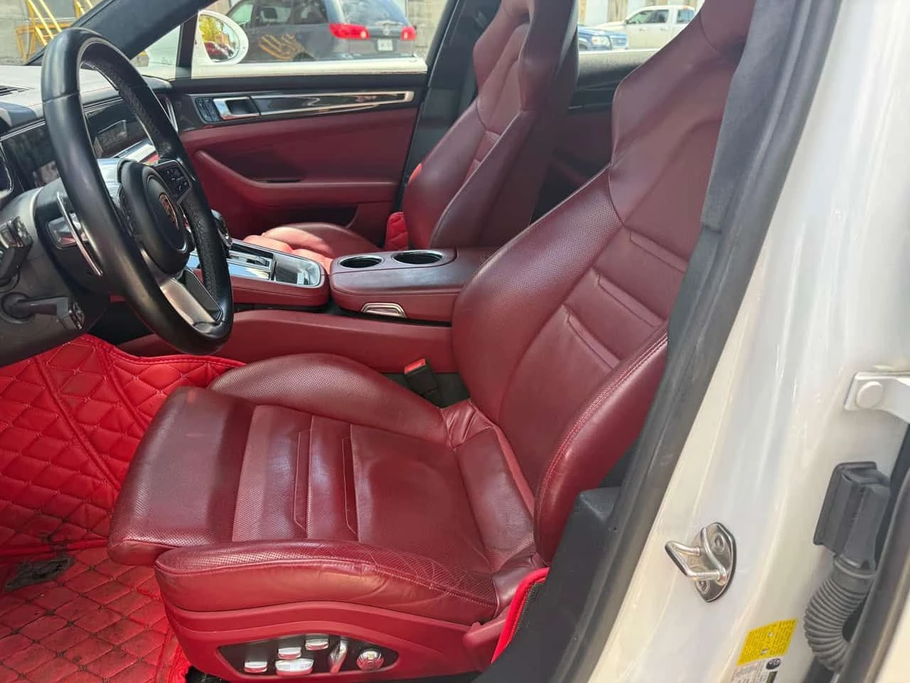 Porsche Panamera * Turbo * CARFAX * ОПЦИЯ ЗА ФИНАНСИРАНЕ, снимка 5 - Автомобили и джипове - 55161195