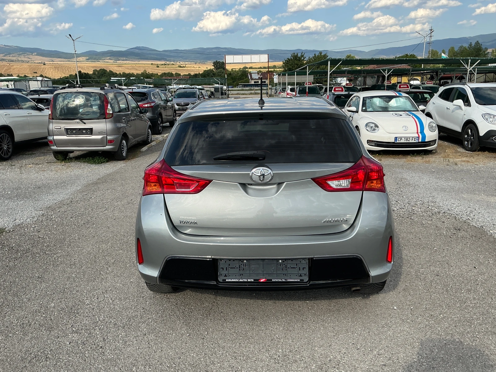Toyota Auris 1.3 VVT-I, снимка 7 - Автомобили и джипове - 55365589