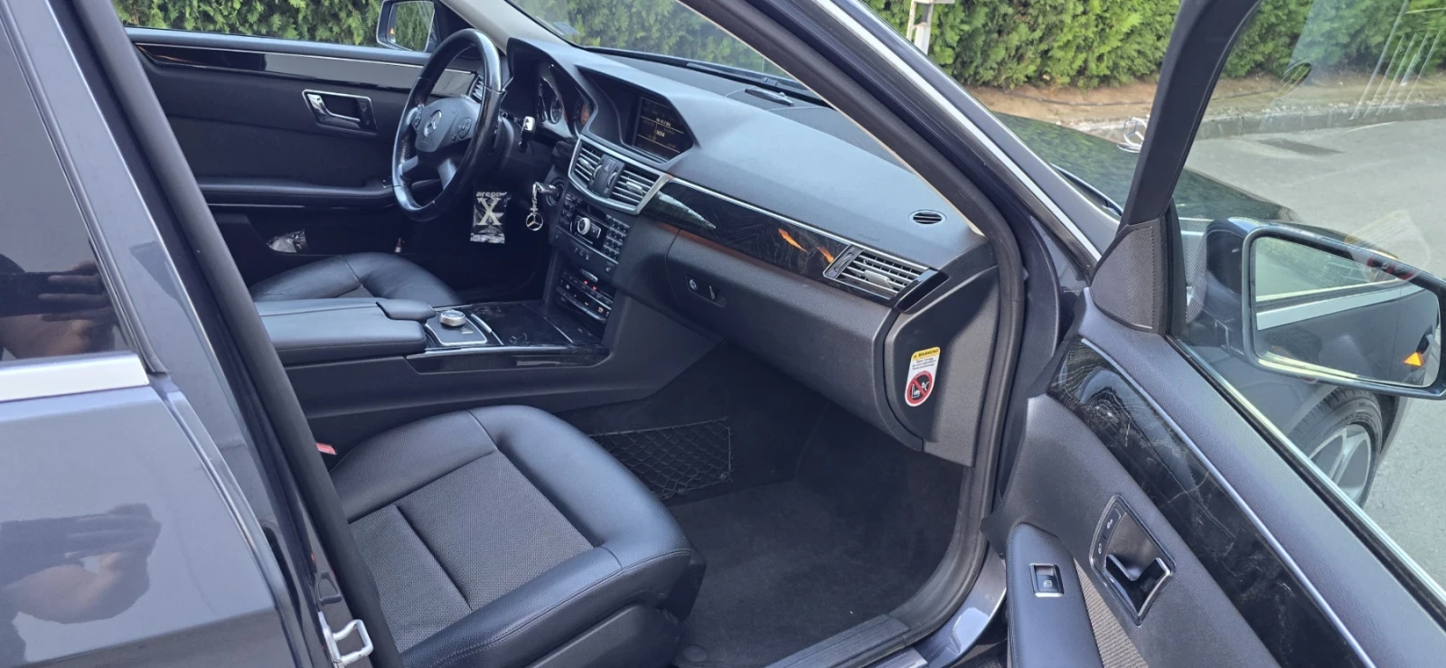 Mercedes-Benz E 350 Avantgarde / 231 к.с. / 3.0, снимка 15 - Автомобили и джипове - 55435212