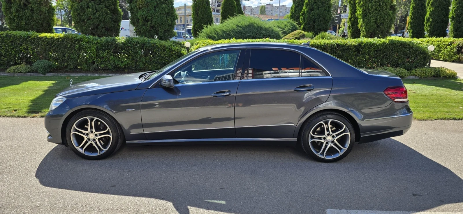 Mercedes-Benz E 350 Avantgarde / 231 к.с. / 3.0, снимка 9 - Автомобили и джипове - 55435212