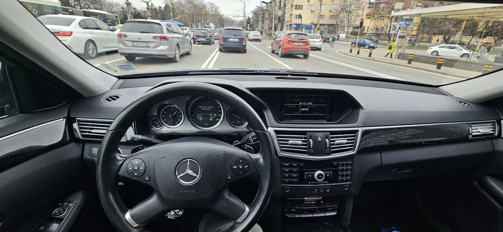 Mercedes-Benz E 350 Avantgarde , снимка 10 - Автомобили и джипове - 55435212
