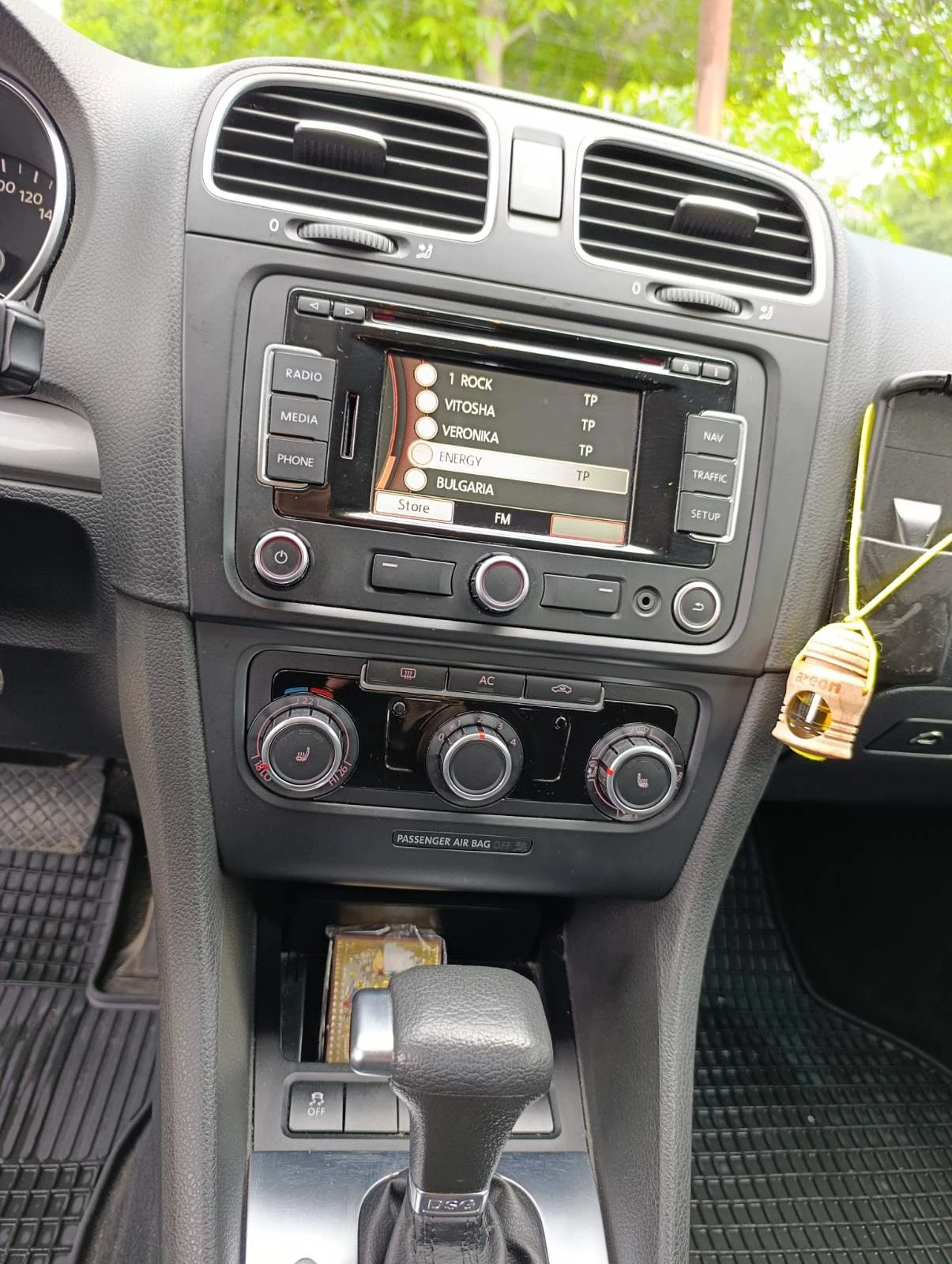 VW Golf, снимка 5 - Автомобили и джипове - 55543362