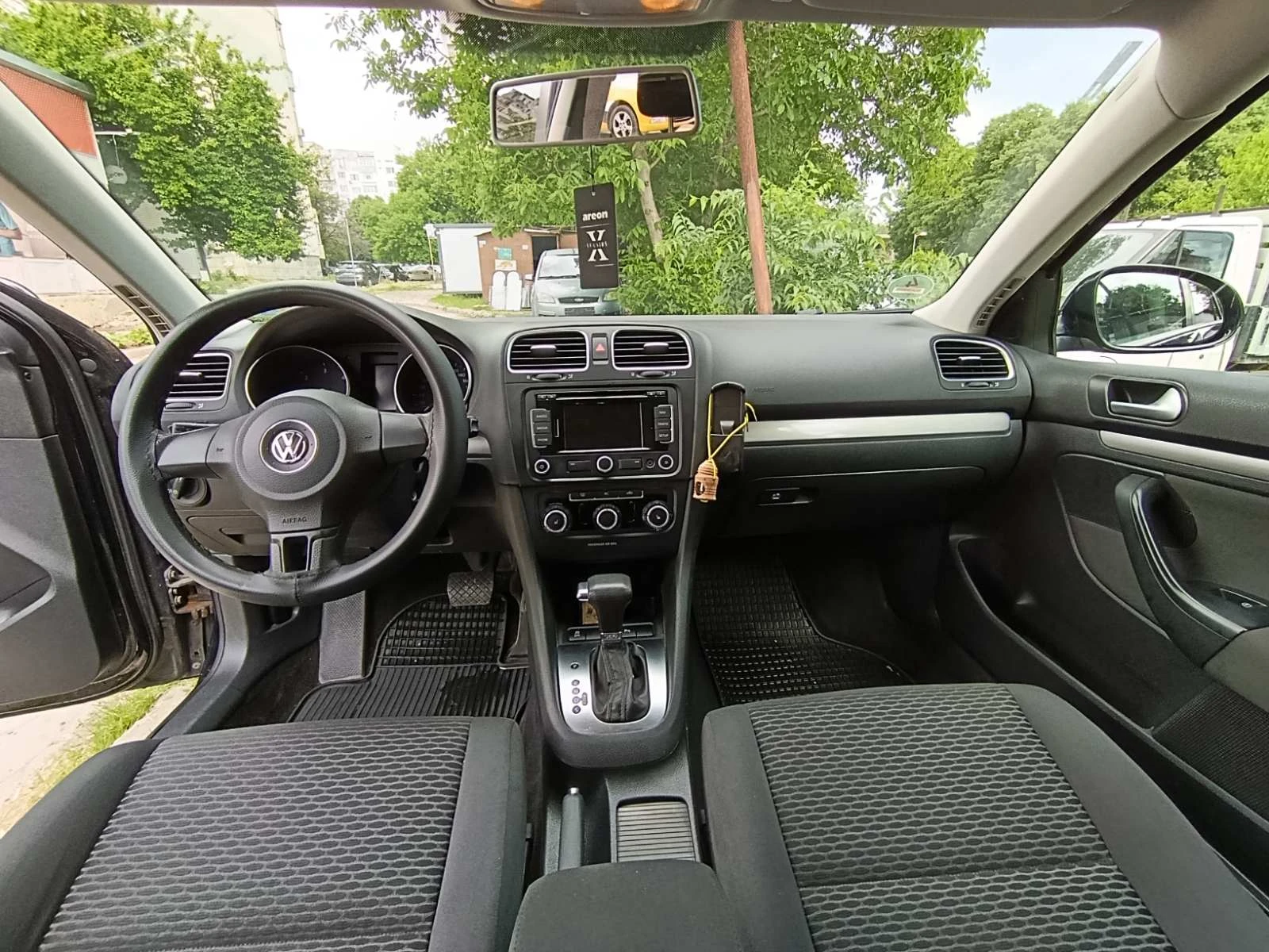 VW Golf, снимка 3 - Автомобили и джипове - 55543362