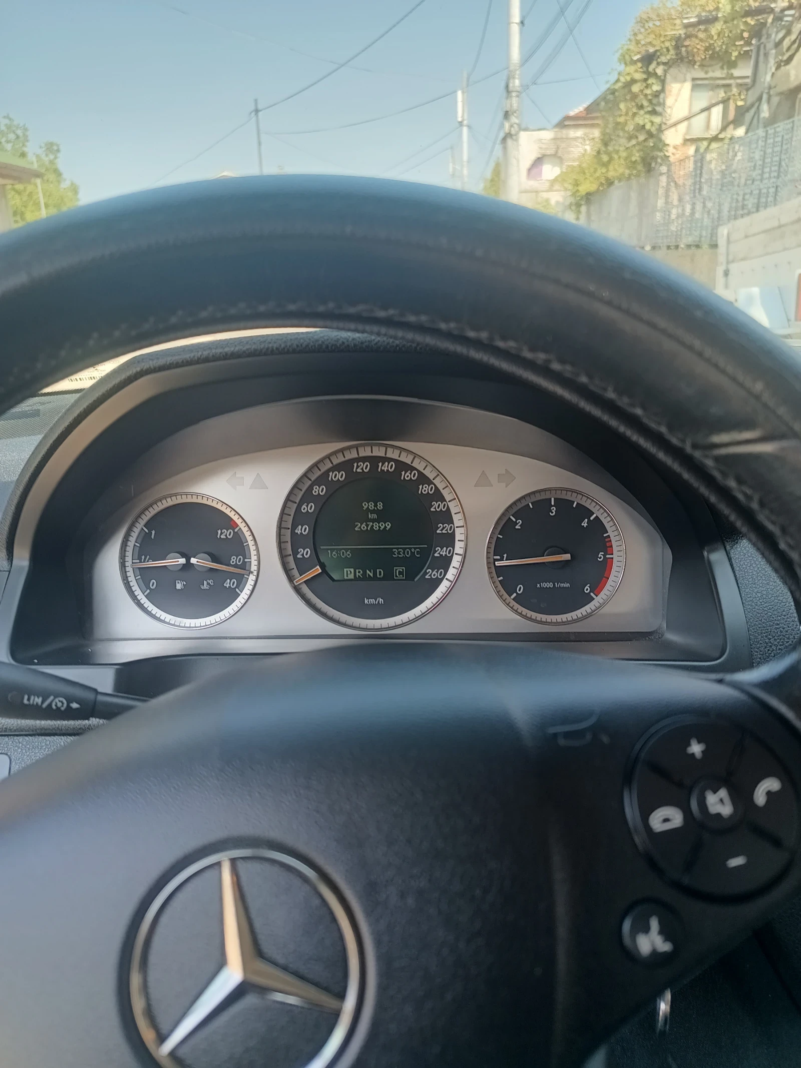 Mercedes-Benz C 220, снимка 9 - Автомобили и джипове - 55790603