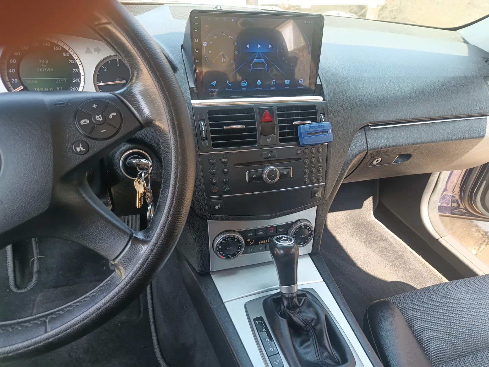 Mercedes-Benz C 220, снимка 8 - Автомобили и джипове - 55790603
