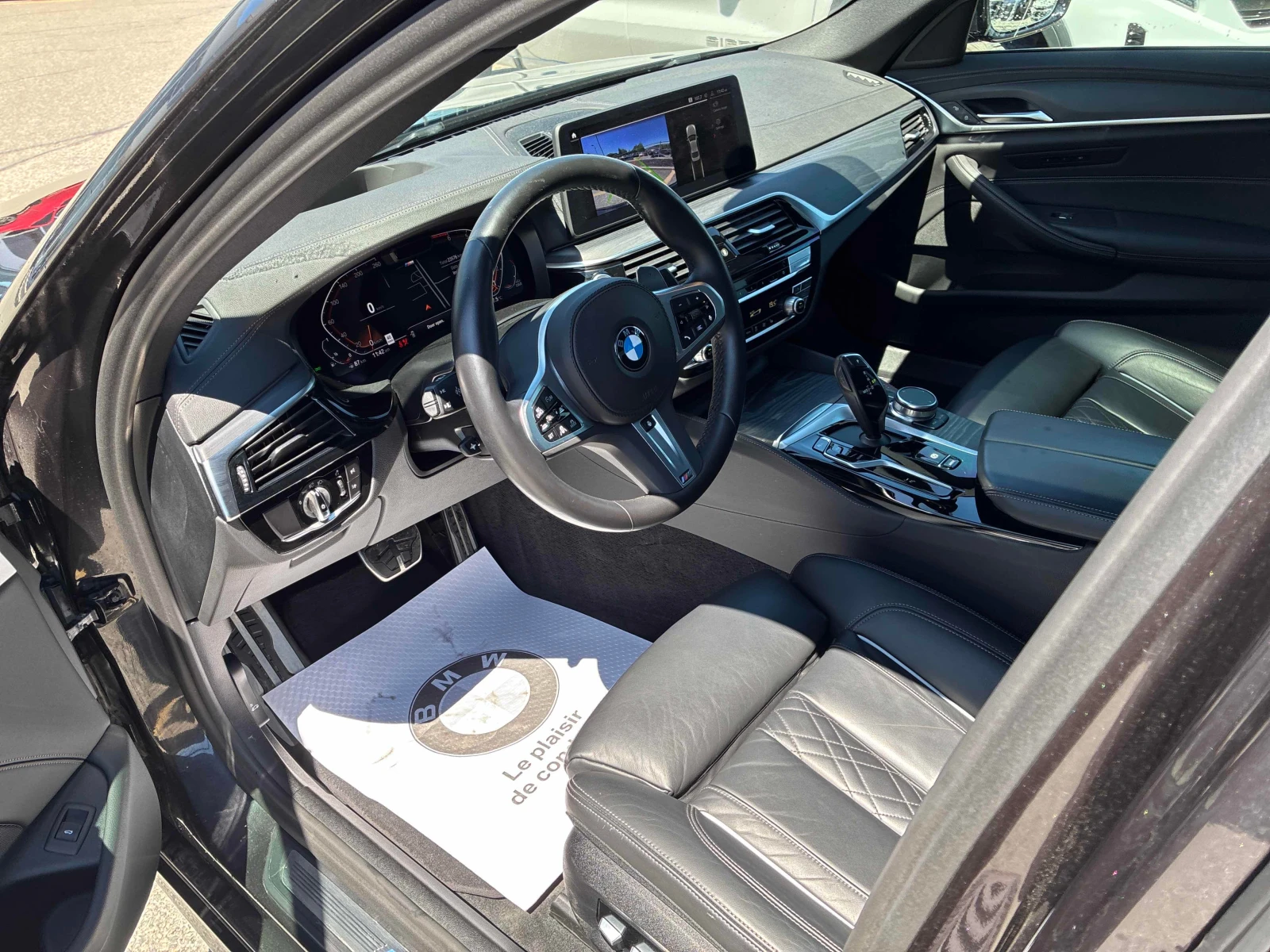 BMW 530 * 530i xDrive * CARFAX * ОПЦИЯ ЗА ФИНАНСИРАНЕ , снимка 5 - Автомобили и джипове - 55850090