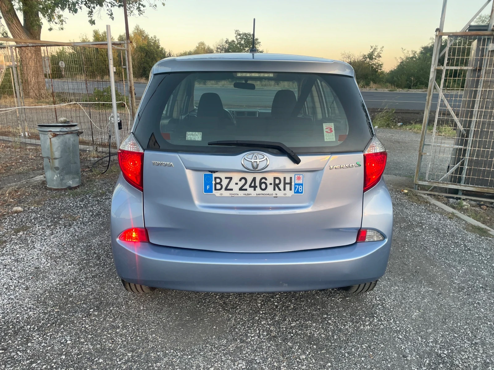 Toyota Verso S 1.4 D-4D 90К, снимка 5 - Автомобили и джипове - 55998359