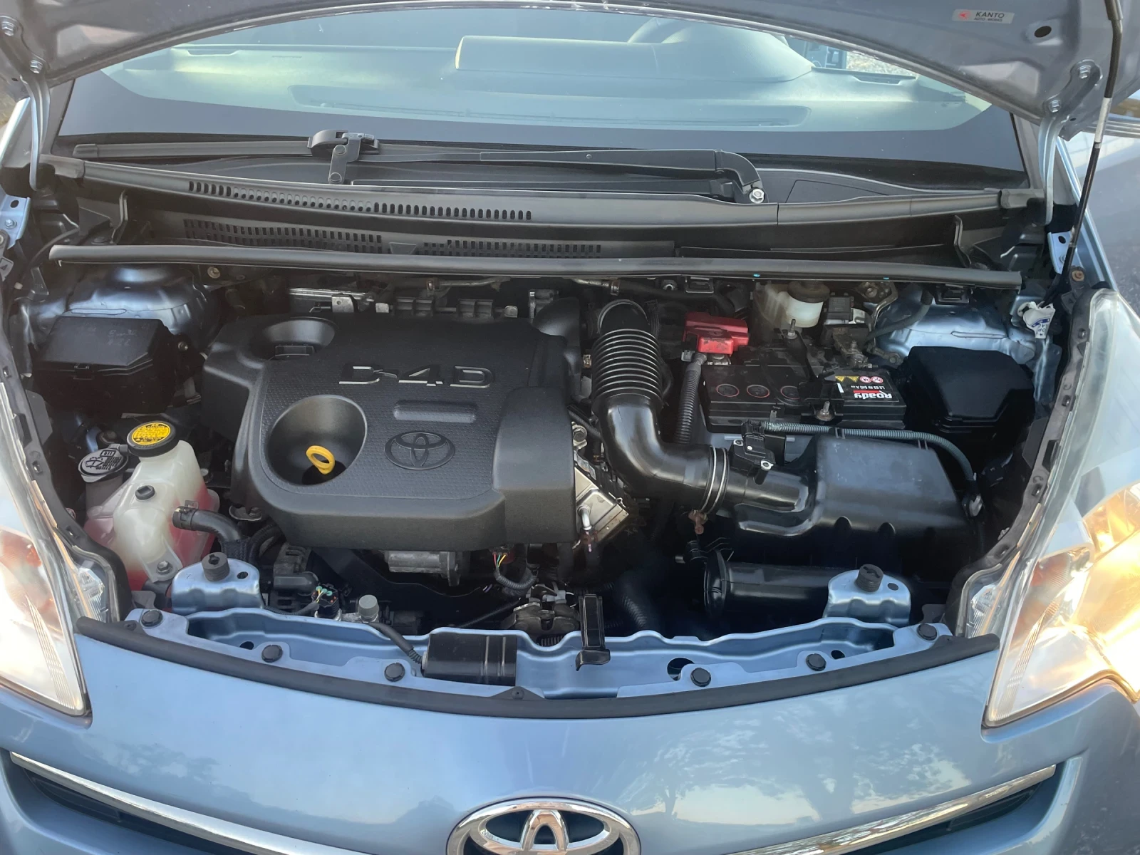 Toyota Verso S 1.4 D-4D 90К, снимка 14 - Автомобили и джипове - 55998359
