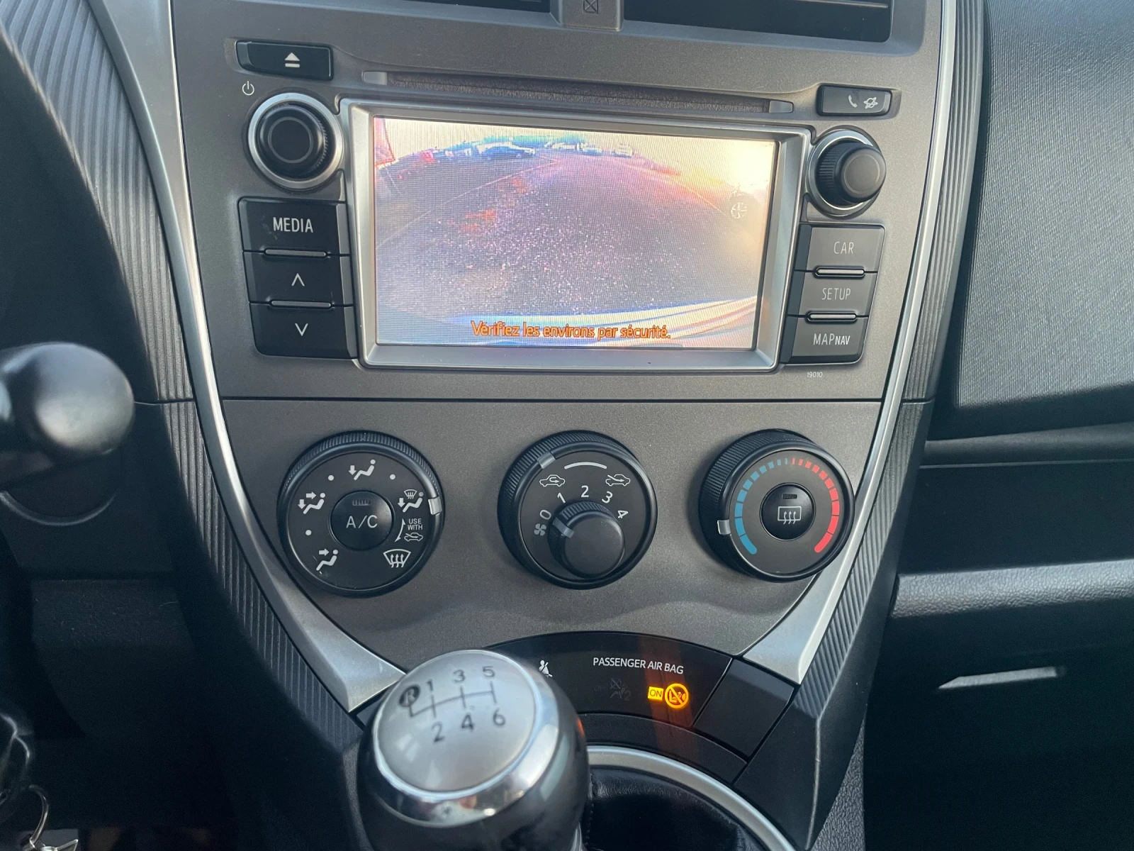 Toyota Verso S 1.4 D-4D 90К, снимка 15 - Автомобили и джипове - 55998359