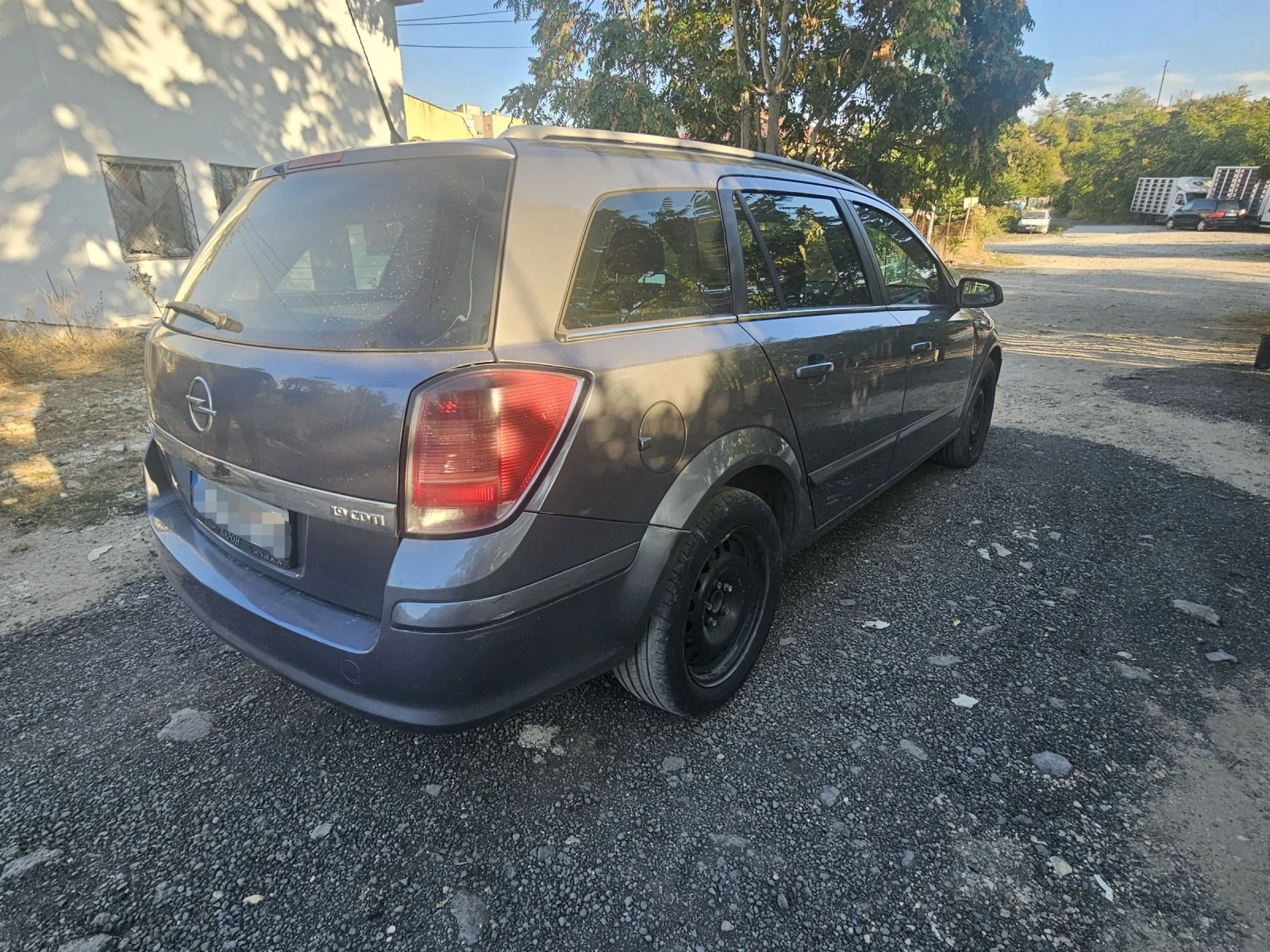Opel Astra Комби, снимка 7 - Автомобили и джипове - 56154927