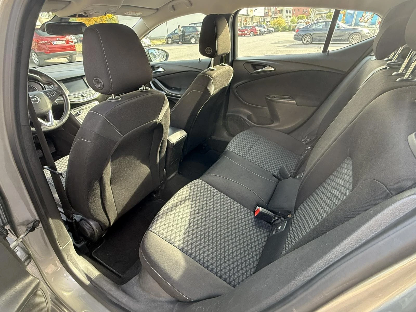 Opel Astra, снимка 12 - Автомобили и джипове - 56519772