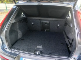 Volvo XC40 2.0 inscription, снимка 12