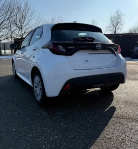 Toyota Yaris Hybrid, снимка 2