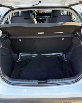 Toyota Yaris Hybrid, снимка 4