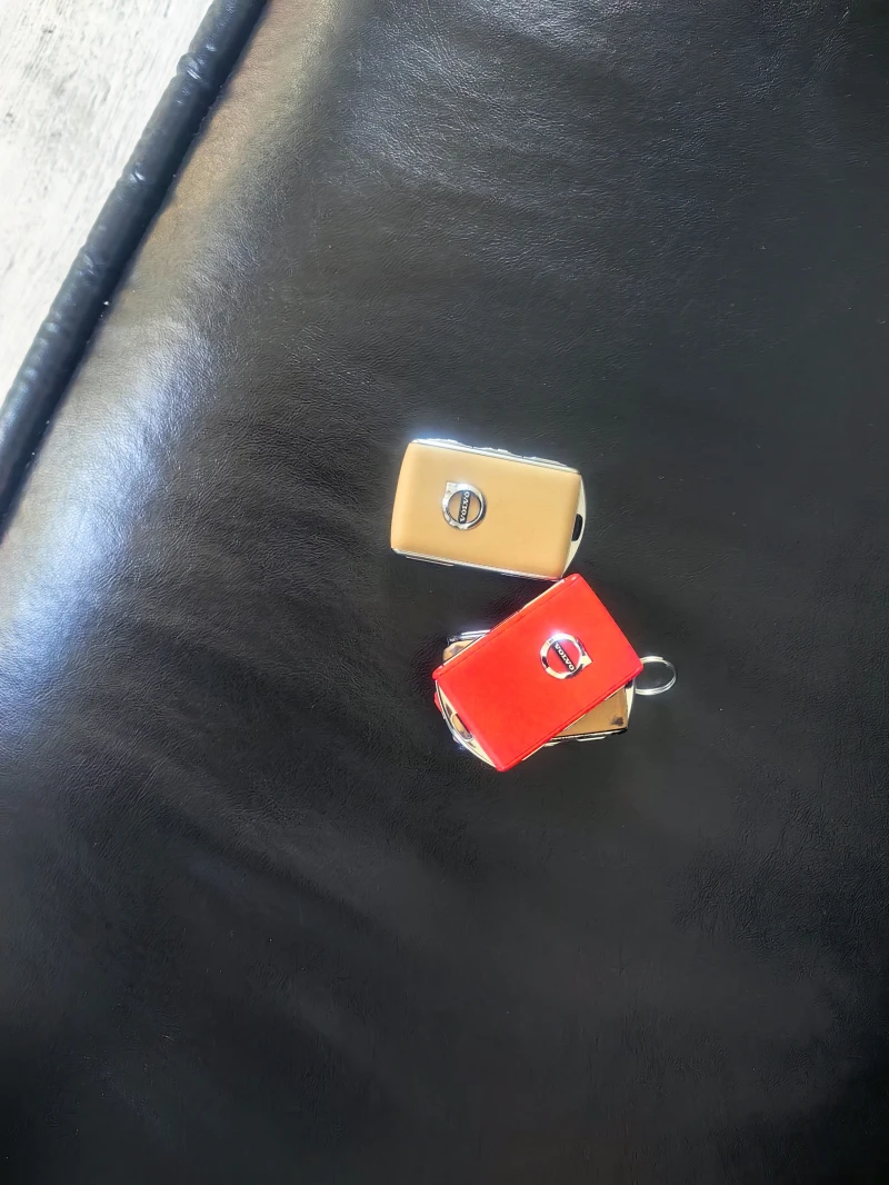 Volvo XC40 2.0 inscription, снимка 17 - Автомобили и джипове - 51371955