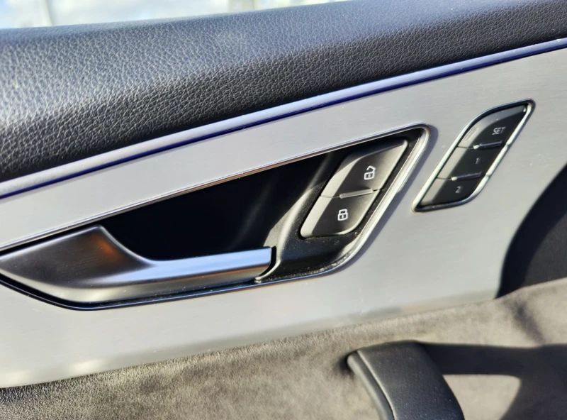 Audi Q8 50TDI Quattro S-line/B&O/360/Обдухване/TV, снимка 14 - Автомобили и джипове - 52516603