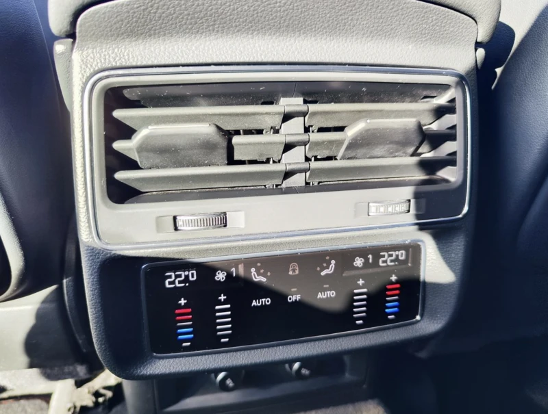 Audi Q8 50TDI Quattro S-line/B&O/360/Обдухване/TV, снимка 9 - Автомобили и джипове - 52516603
