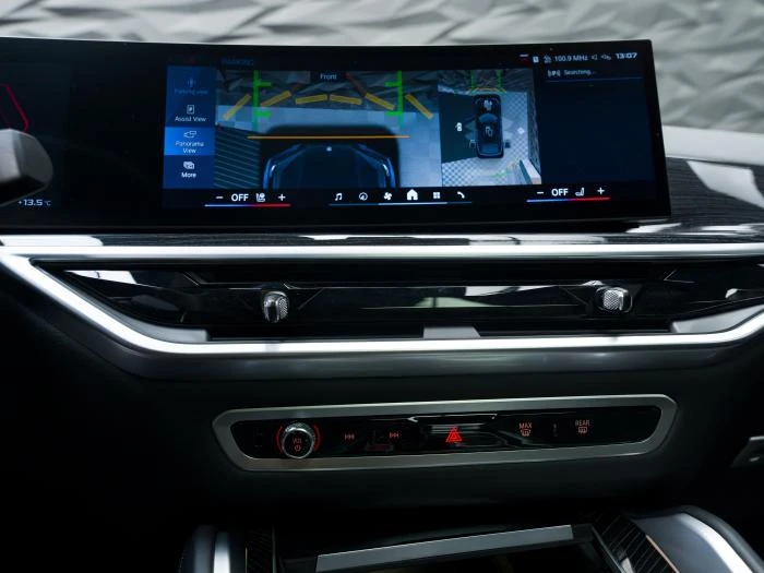 BMW X6 XDRIVE* M COMPETITION* 360* H&K* Обдухв* , снимка 12 - Автомобили и джипове - 54553485