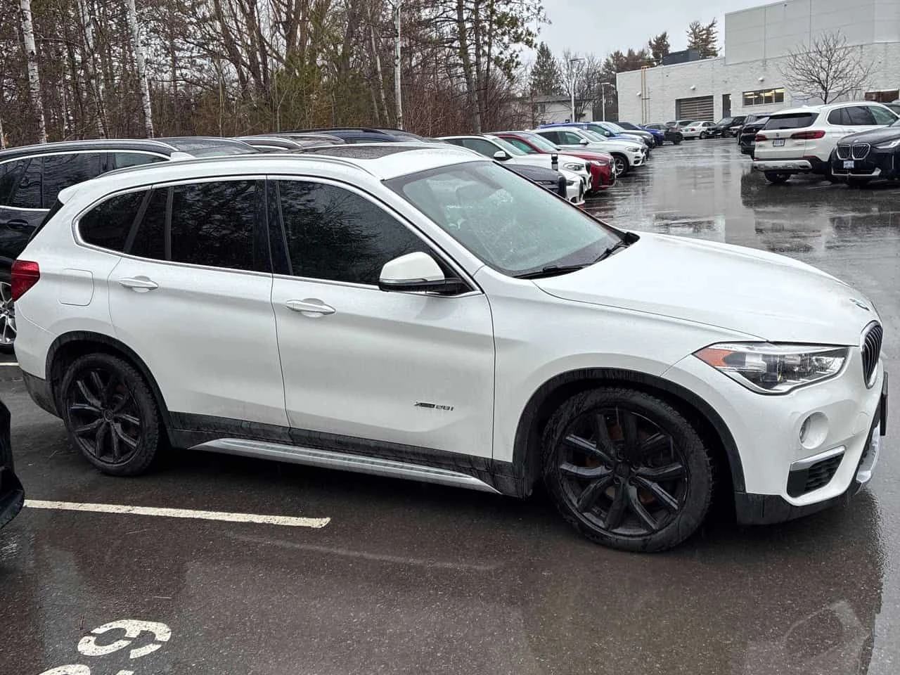 BMW X1 * xDrive28i ПОДГРЕВ* ПАНОРАМА* KEYLESS* , снимка 3 - Автомобили и джипове - 54162142