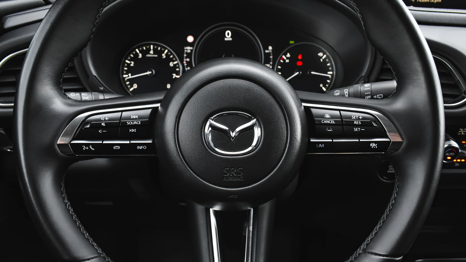 Mazda CX-30 2.0 e-SKYACTIV X HOMURA Automatic, снимка 10 - Автомобили и джипове - 54477397