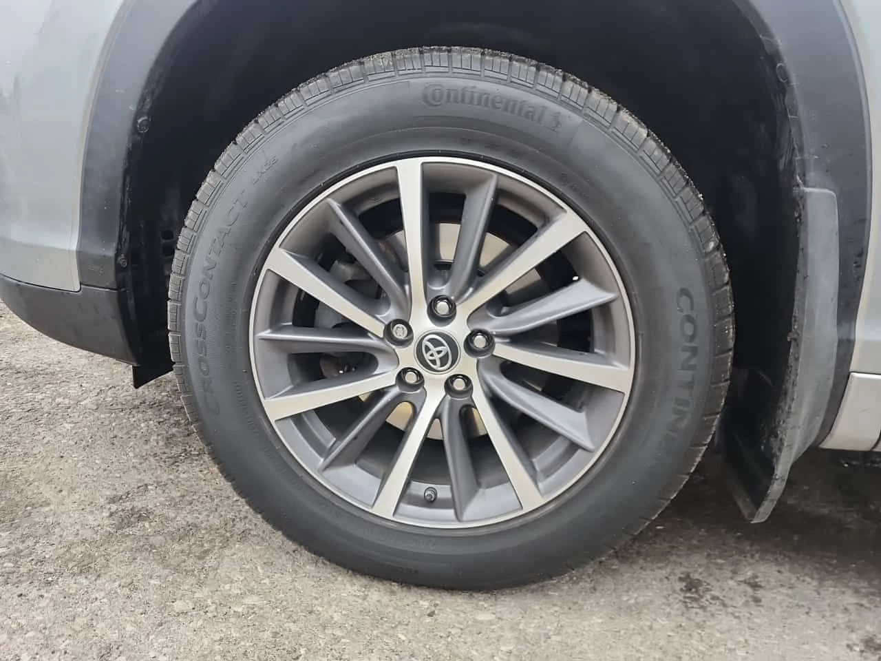 Toyota Highlander XLE| ПОДГРЕВ| ШИБИДАХ| 2 КЛЮЧА| CARFAX| АВТОКРЕДИТ, снимка 6 - Автомобили и джипове - 54567607