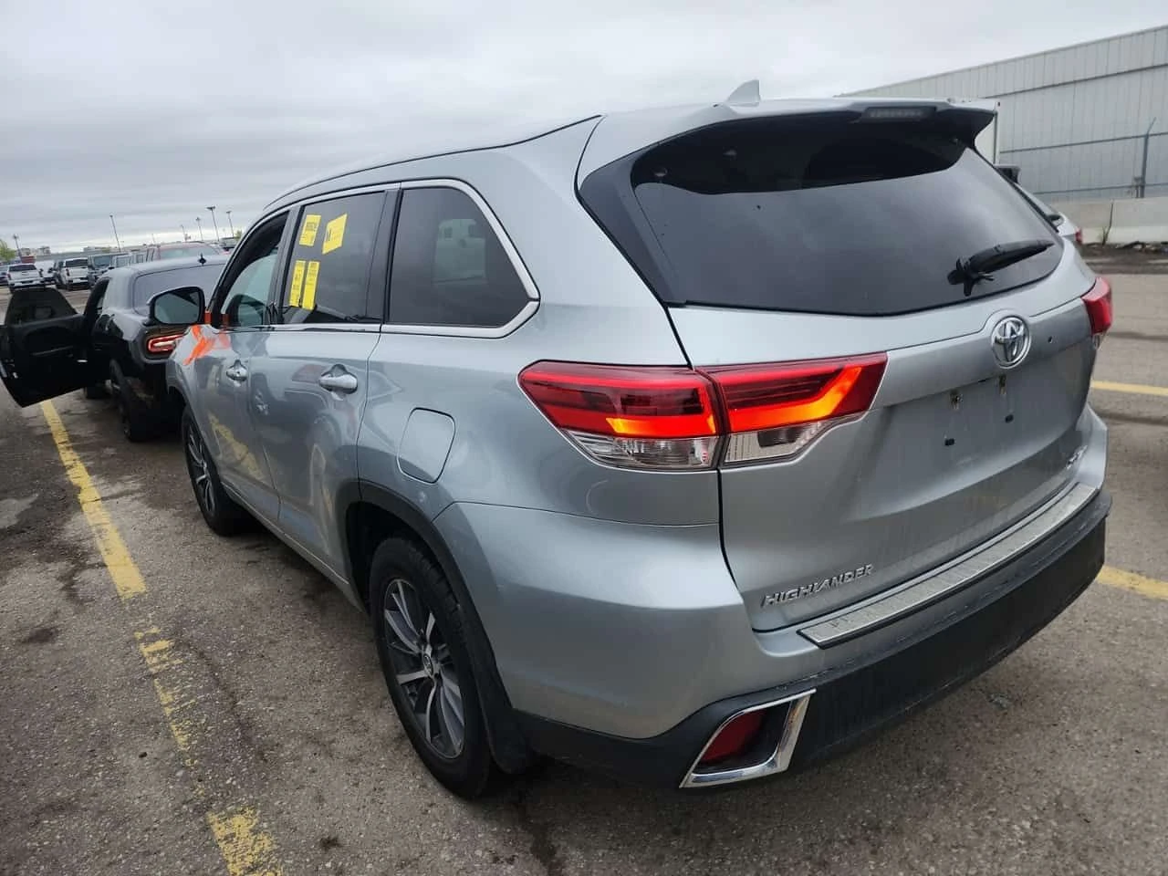 Toyota Highlander XLE| ПОДГРЕВ| ШИБИДАХ| 2 КЛЮЧА| CARFAX| АВТОКРЕДИТ, снимка 5 - Автомобили и джипове - 54567607