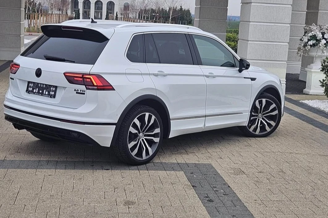 VW Tiguan 2.0TDI 4 Motion R line , снимка 3 - Автомобили и джипове - 54655329