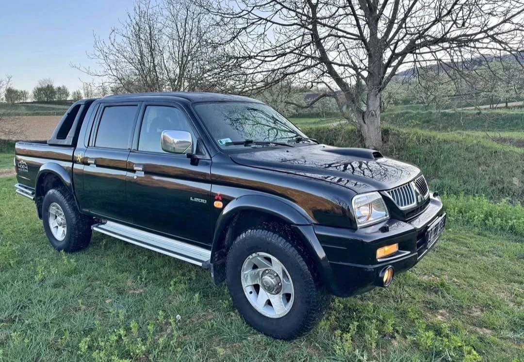 Mitsubishi L200 2.5TD 4Х4, снимка 2 - Автомобили и джипове - 54655329